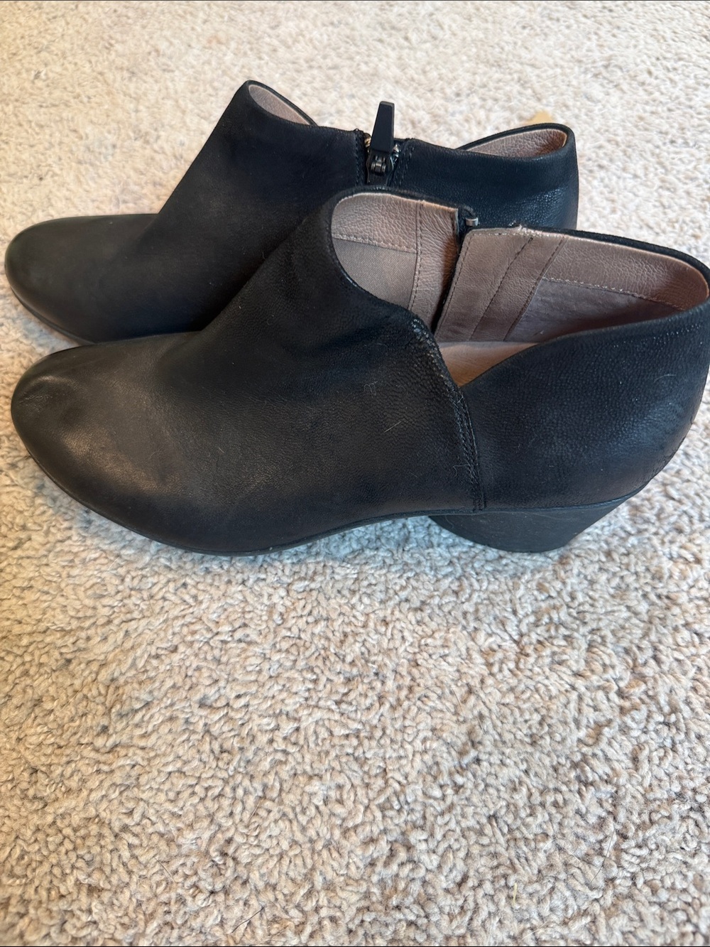 Dansko Black Women’s Low Heel Ankle Boots Leather